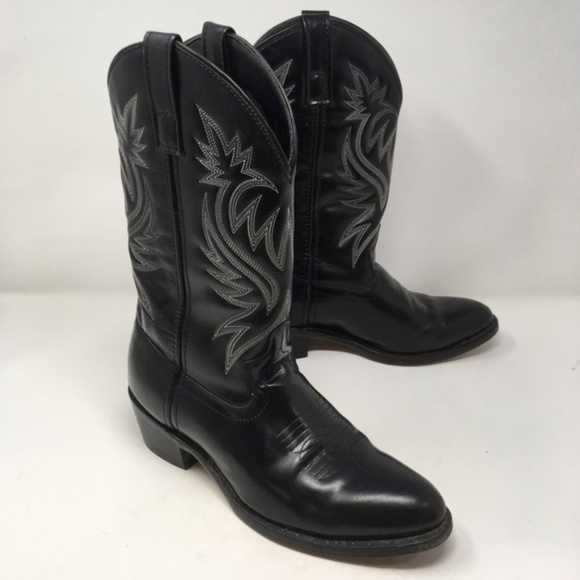 extra wide cowboy boots mens